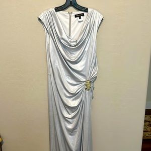 Tadashi Shoji Formal Dress Size X-LARGE